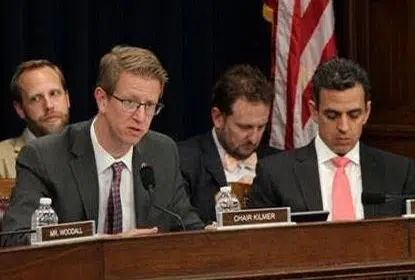 Select Committee Unanimously Endorses Proposals to Improve Life on Capitol Hill