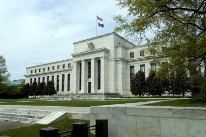 Federal Reserve to Restrict Officials’ Trading