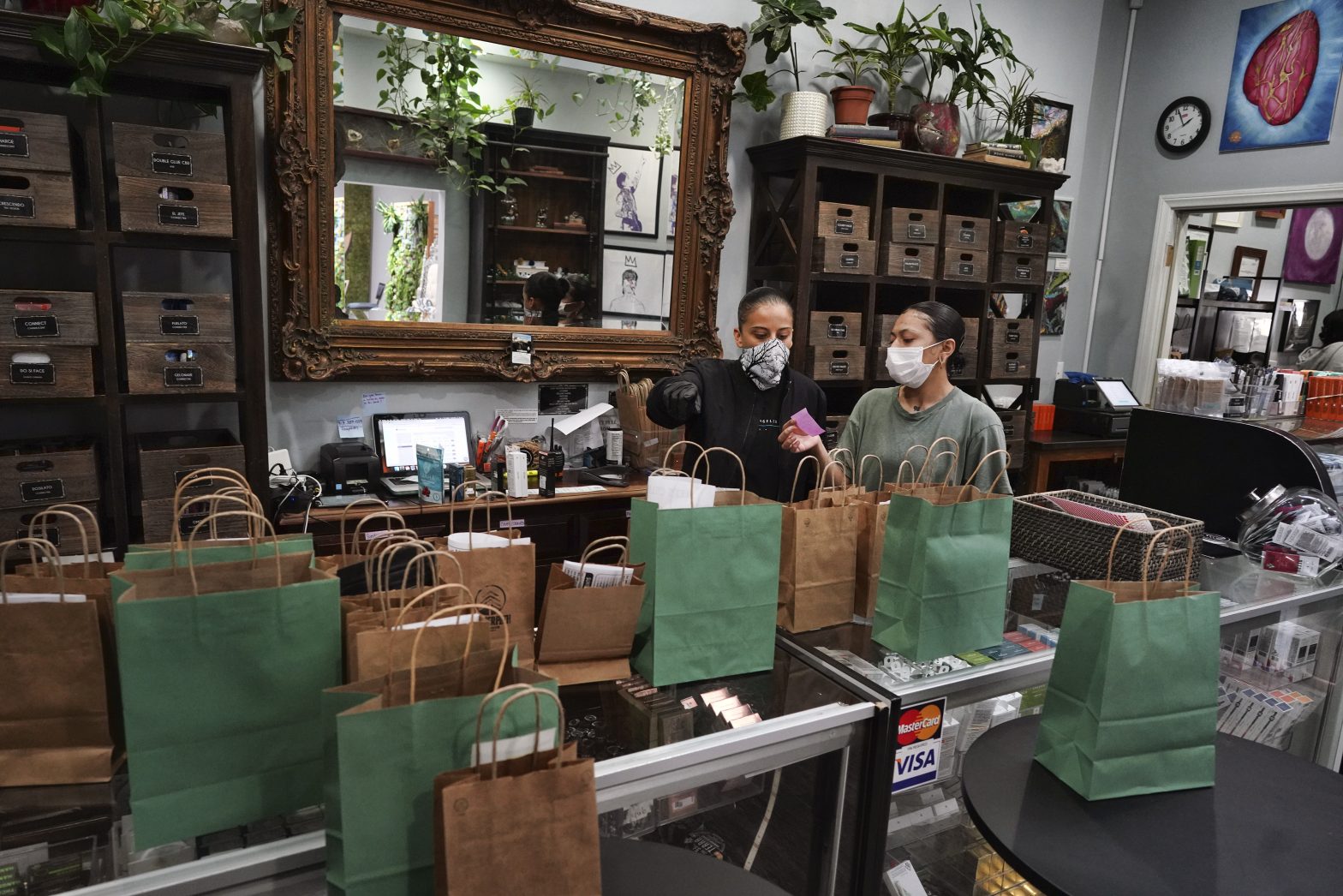 House Bill Aims to Make Cannabis Businesses Eligible for COVID-19 Relief