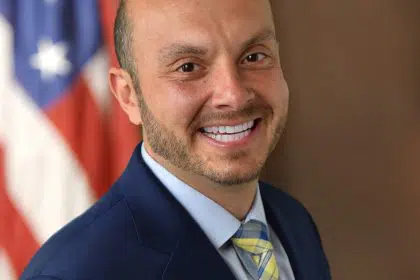NY-02: Andrew Garbarino (R)