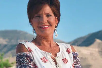 NM-02: Yvette Herrell (R)