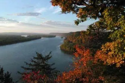 Army Corps Urged to Prioritize Upper Mississippi Water Infrastructure Projects