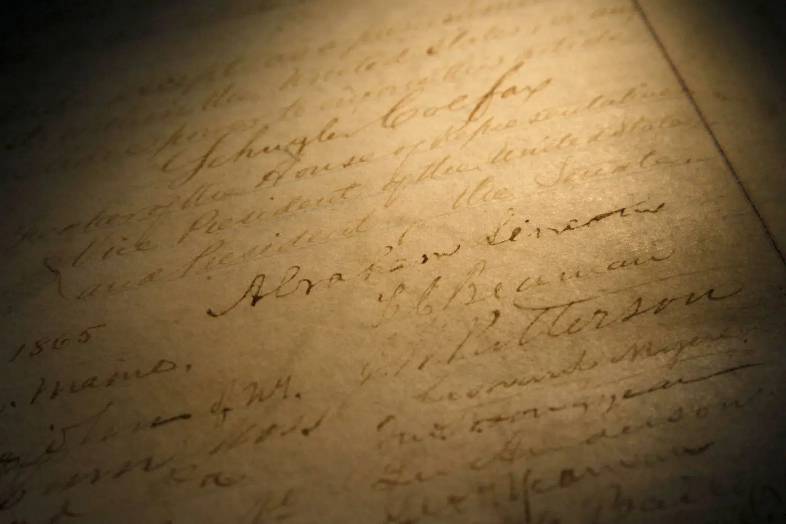US Lawmakers Unveil Anti-Slavery Constitutional Amendment