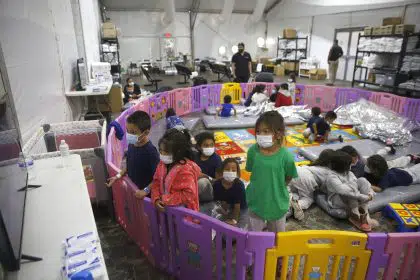 Number of Children Traveling Alone at Border Eases in April