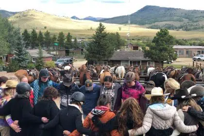 Women in the Rockies Use Horses for Healing