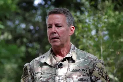 Top US Commander in Afghanistan Relinquishes Post