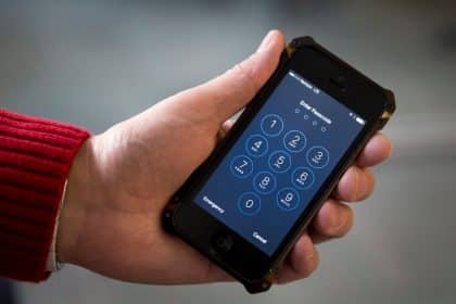 Turn Off, Turn On: Simple Step Can Thwart Top Phone Hackers