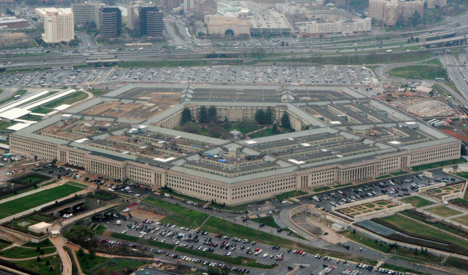 DOD to Perform First Review of Private Contracts In Over 30 Years