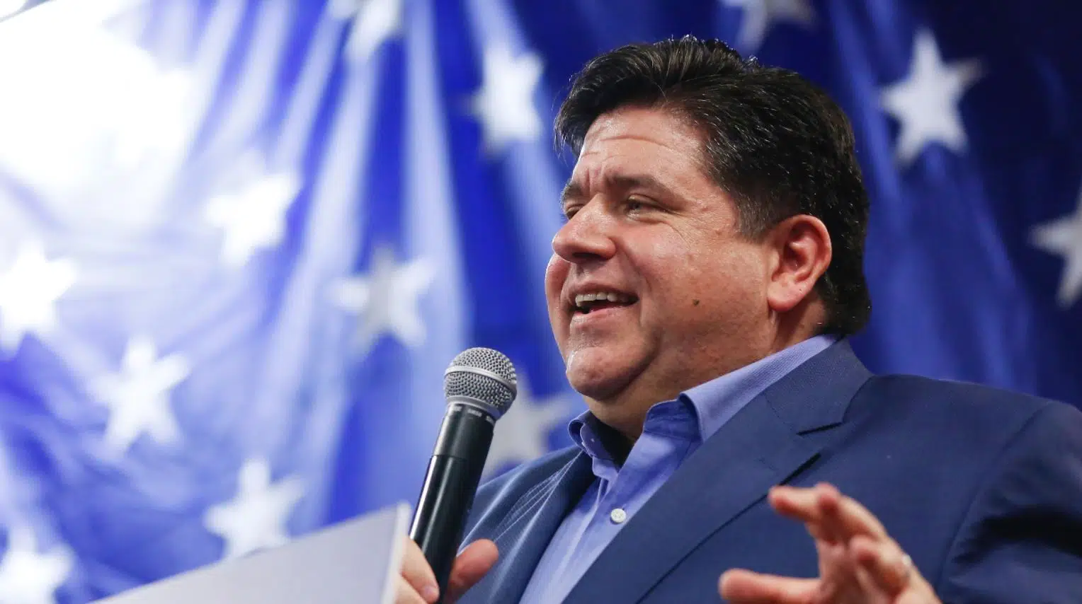 Pritzker: Illinois a ‘Force for Good’ by Cutting Carbon Gas