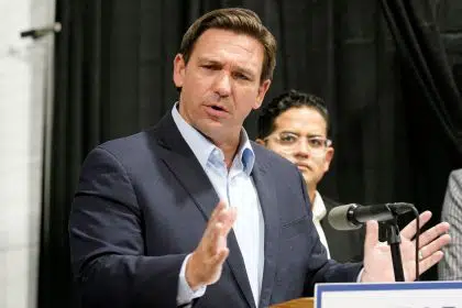 Florida Governor Appeals Ruling on Masks in Schools