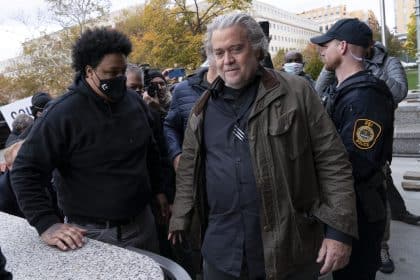 Trump Advisor Bannon Seeks a Trial Delay on Contempt Charge