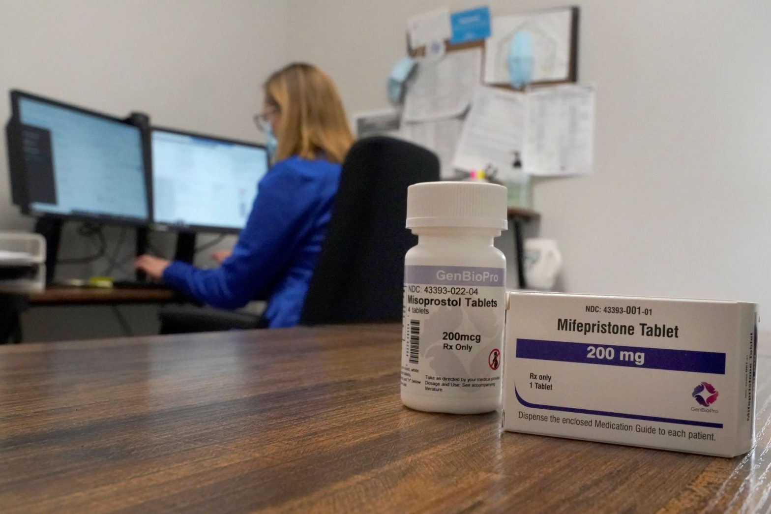 House and Senate Democrats Seek to Protect Access to Birth Control Act