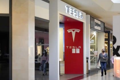Musk: I’ll Sell 10% of Tesla Stock Based on Twitter Poll