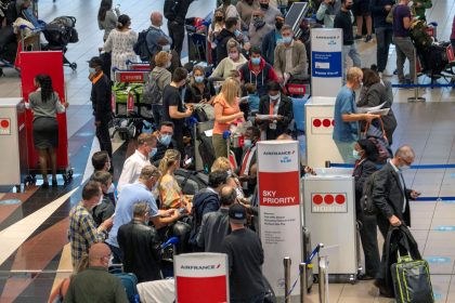 US Restricts Travel From 8 Countries in Response to Omicron Variant