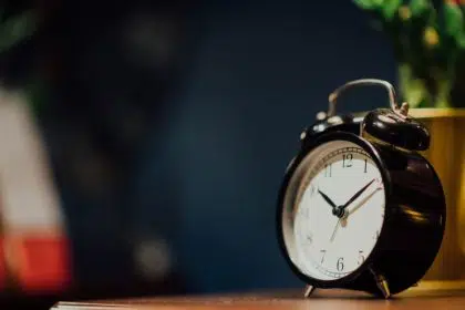 Murray Moves to Make Daylight Savings Time Permanent