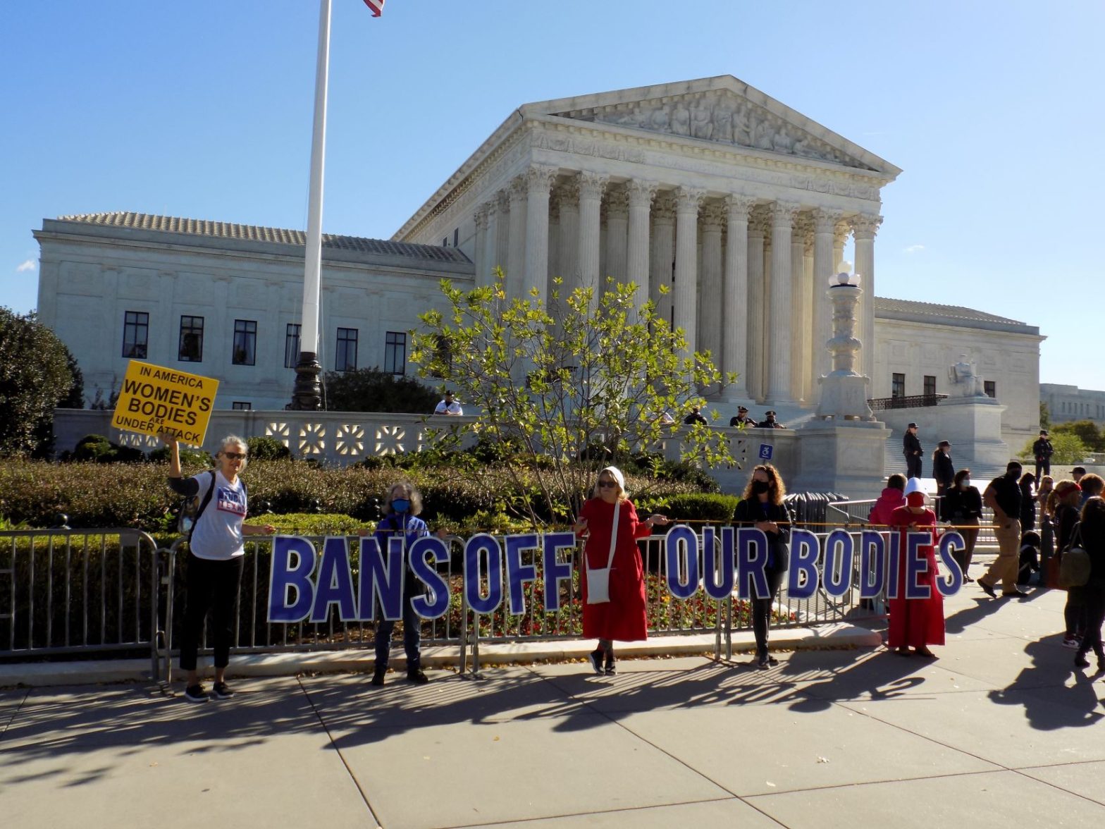High Court Appears Inclined to Allow Providers to Challenge Texas Abortion Law