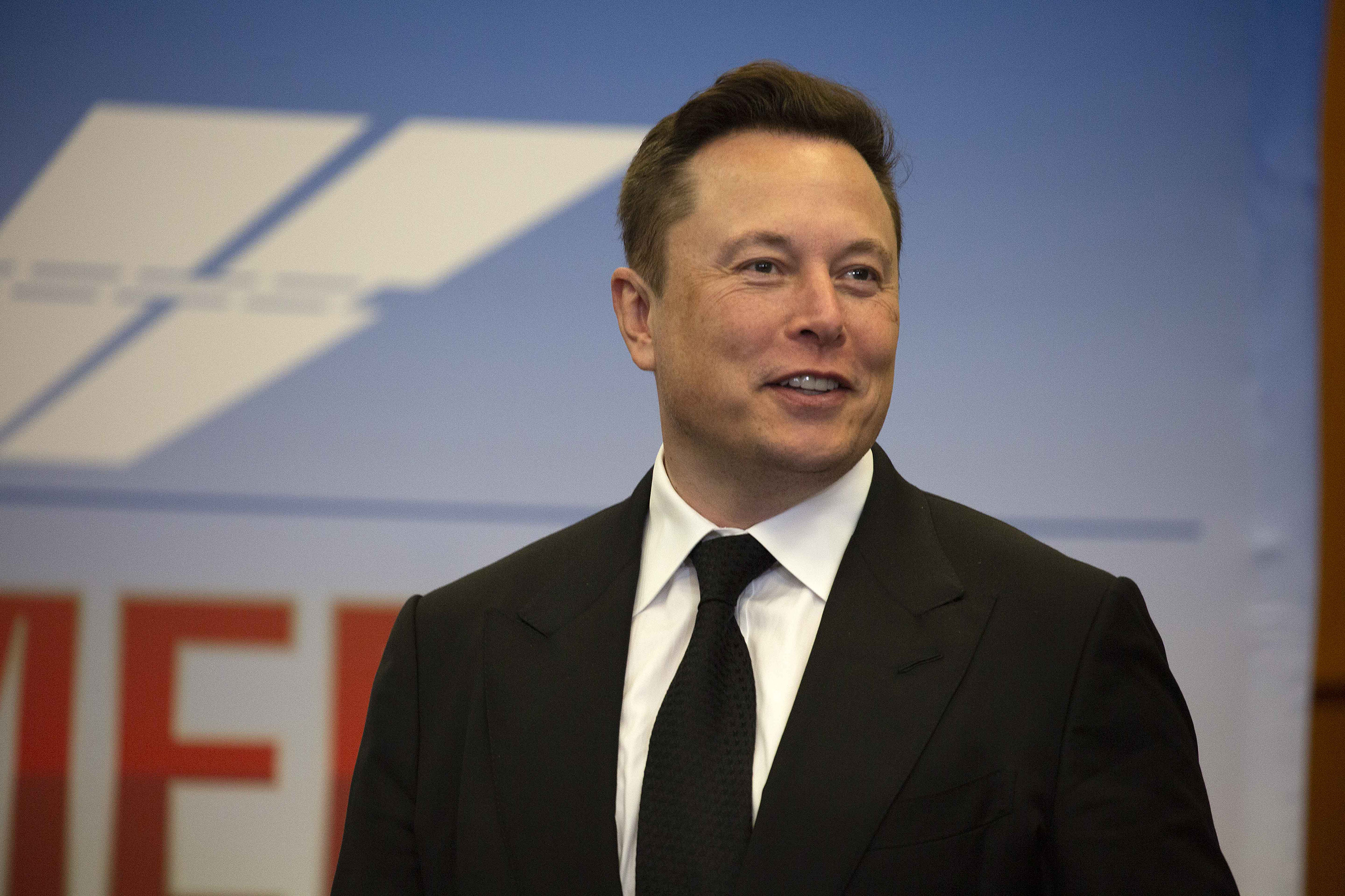Musk Backs Out of Twitter Deal