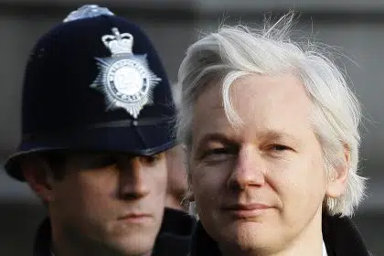 England’s High Court Approves Extradition of WikiLeaks Founder for Espionage Trial