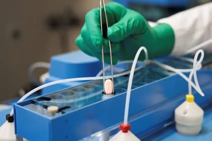 Pfizer Pill Becomes 1st US-Authorized Home COVID Treatment