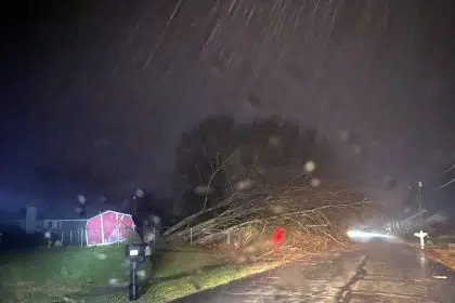 Snow Moves Into Mid-Atlantic; Federal Offices Closed in DC