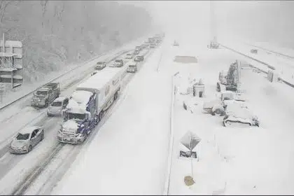 Drivers Snowed-In All Night as I-95 Shuts Down in Virginia