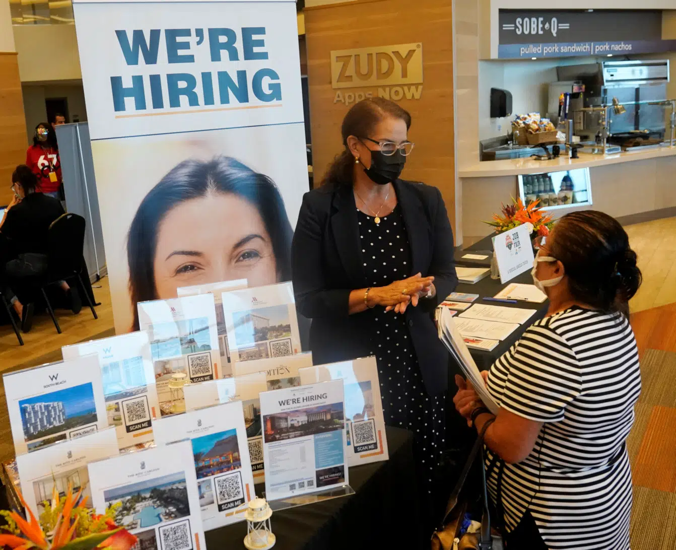 US Employers Shrug Off Omicron, Add 467,000 Jobs in January
