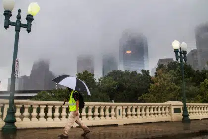 In 1st Full Year of Pandemic, Biggest Metros Lost Residents