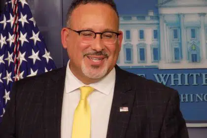 Ed Department to Fix Student Loan Program ‘Failures’
