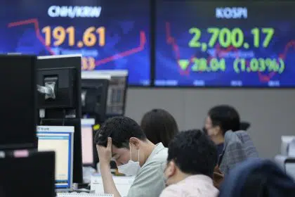 US, World Markets Retreat After Powell’s Hawkish Rate Stance