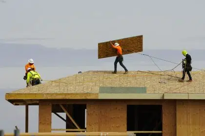 Fewer Americans Apply for Unemployment Benefits Last Week