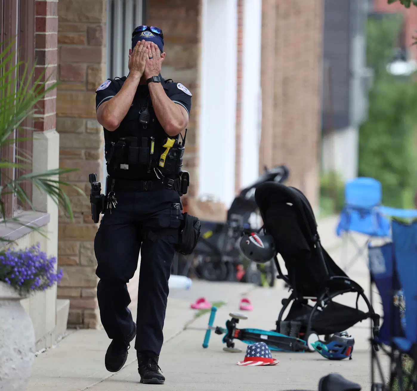 July 4 Parade Shooting Leaves Six Dead, 30 Hurt; Man Detained