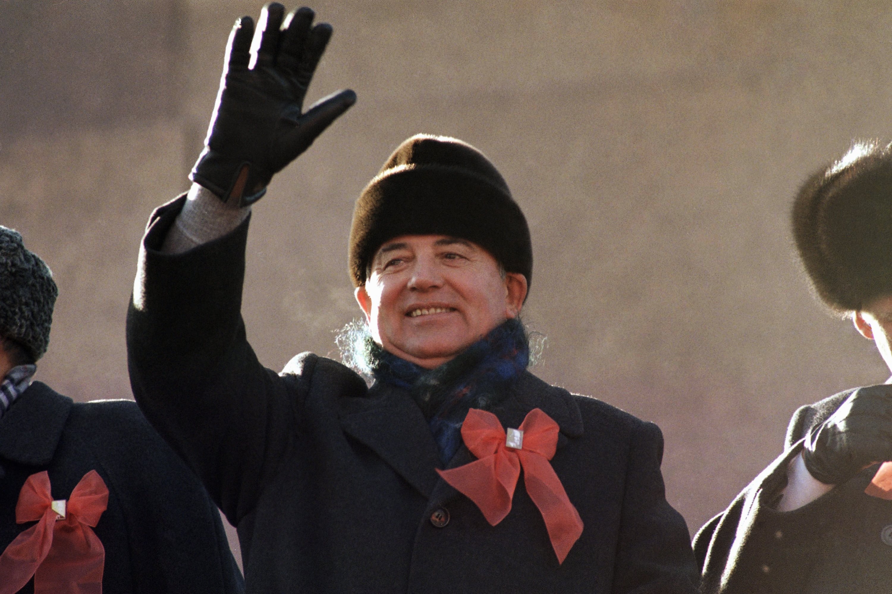 Gorbachev Mourned as Rare World Leader but Some Still Bitter