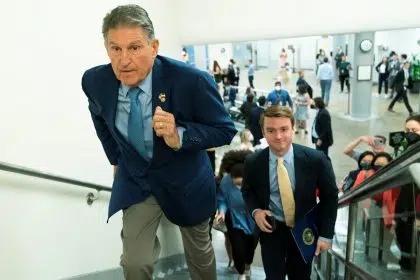 Democrats Say They’ve Reached Agreement on Economic Package