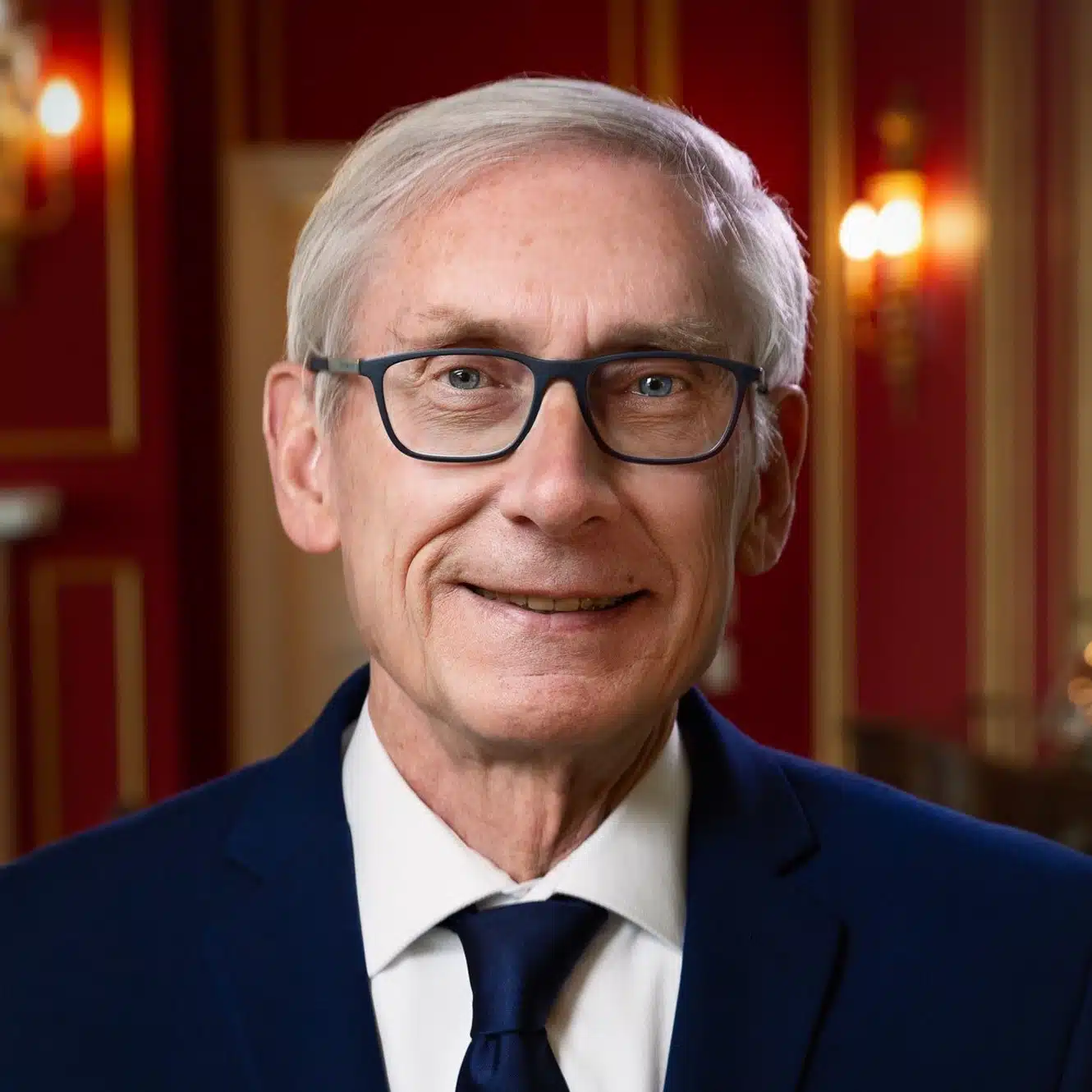 Wisconsin Gov. Highlights Clean Energy Economy Initiatives