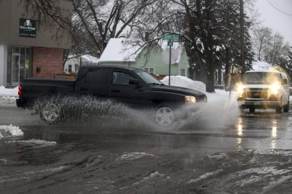 US Storm Brings Tornadoes, Blizzard-Like Conditions; Two Dead