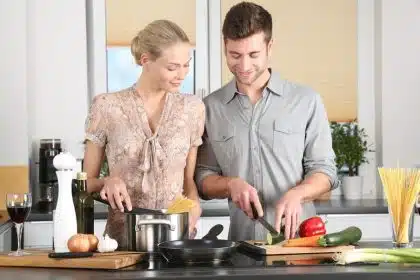 Study Links Healthy Eating to Lower Risk of Total Mortality