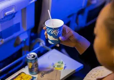 Alaska Airlines Eliminates Plastic Cups on All Flights