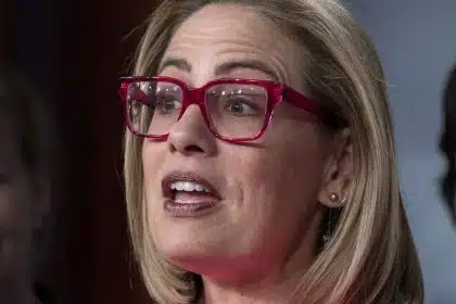 Sinema’s Split From Democrats Shows Party Discord in Arizona