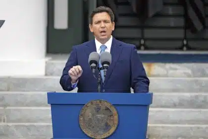 DeSantis Eyes 2024 From Afar as GOP Rivals Move Toward Runs