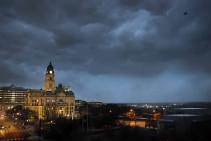 Messy Storms Roll Eastward After Slamming Texas, Louisiana
