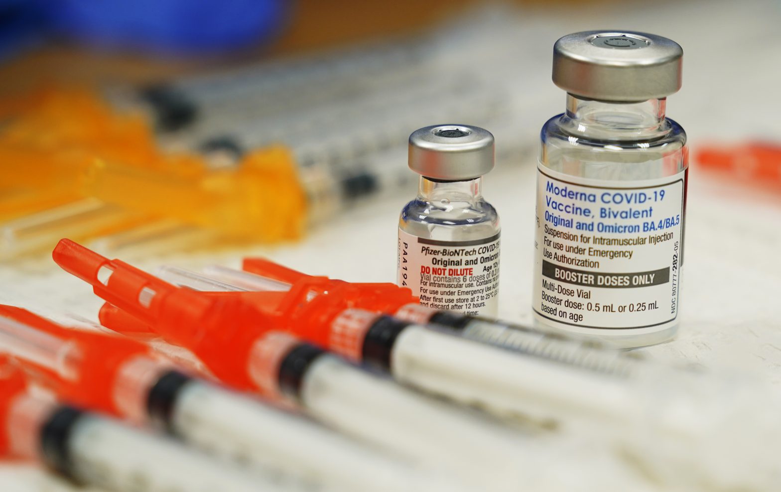 Court Blocks COVID-19 Vaccine Mandate for US Gov’t Workers