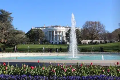 White House to Host Spring Garden Tours This Weekend