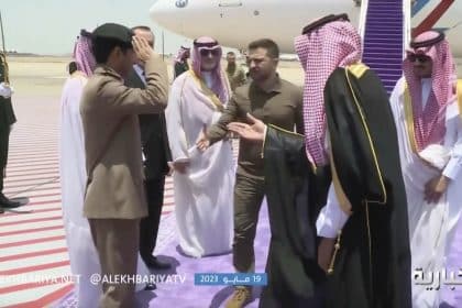 Zelenskyy Attends Arab Summit in Saudi Arabia, Where Many Leaders Are Close to Moscow